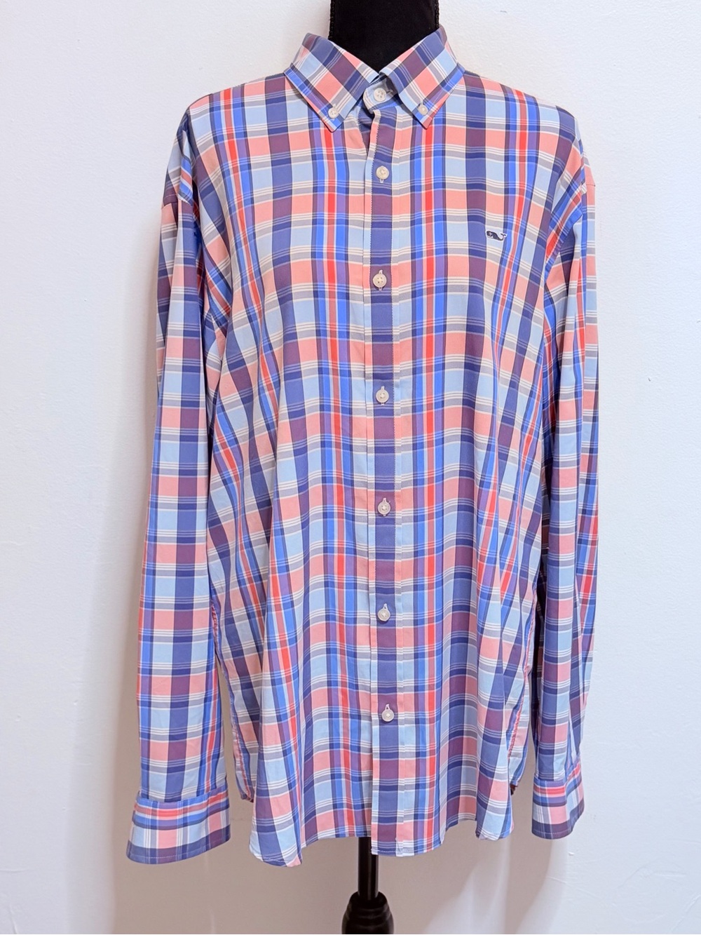 Vineyard Vines Button-Down Plaid Shirt in Blue & Red Whale Shirt XL